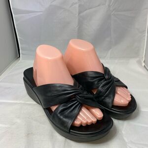 Women’s Cole Haan Napa Black leather slides 10B